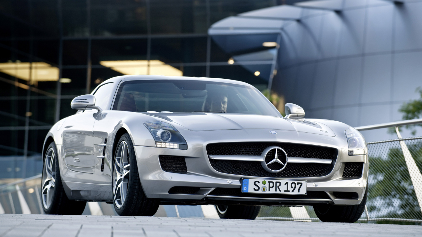 Silver Mercedes Benz Coupe Parked on Gray Pavement During Daytime. Wallpaper in 1366x768 Resolution