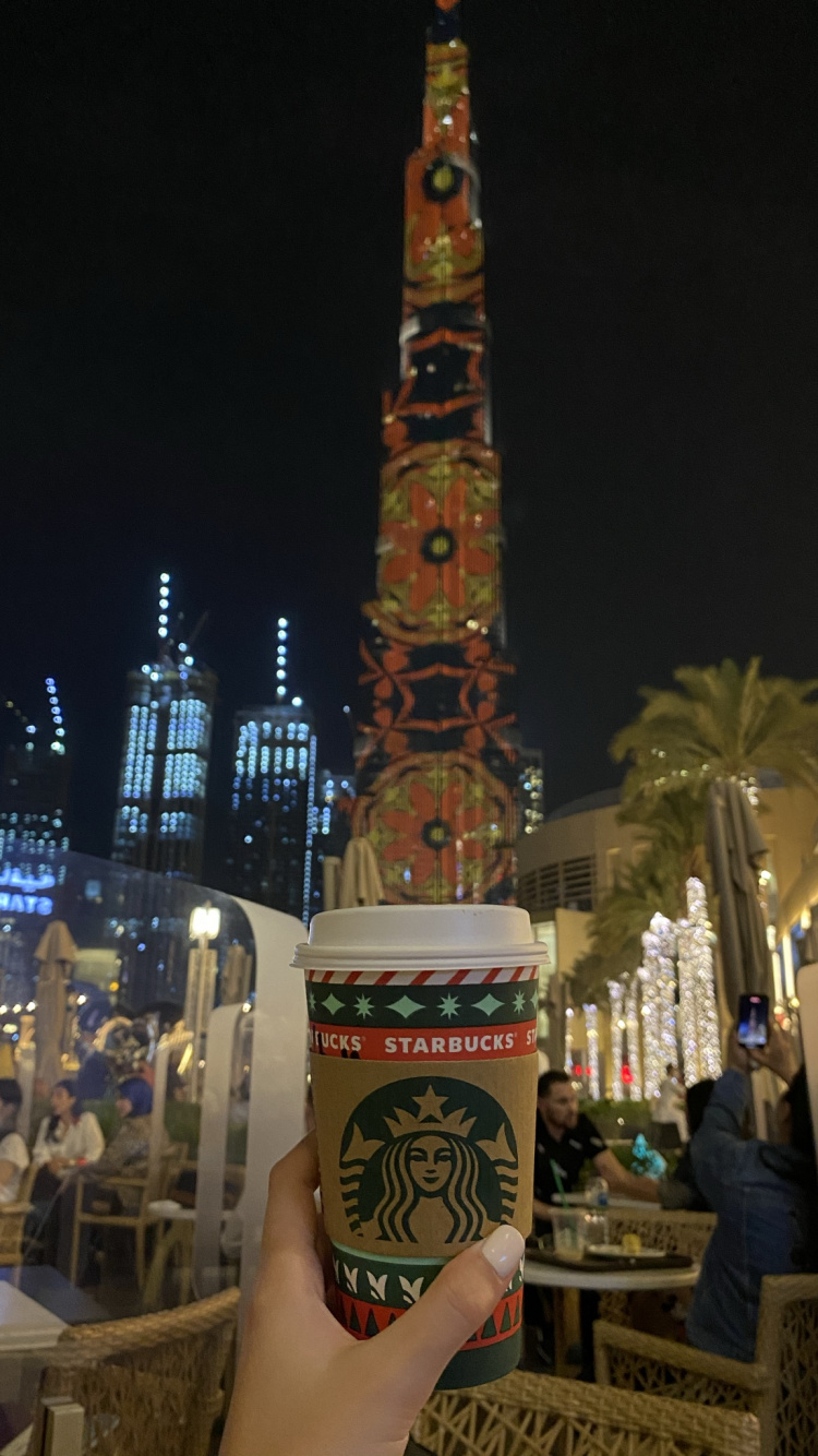 Dubaï, Burj Khalifa, Logo Starbucks 2011, Nuit, Minuit. Wallpaper in 750x1334 Resolution