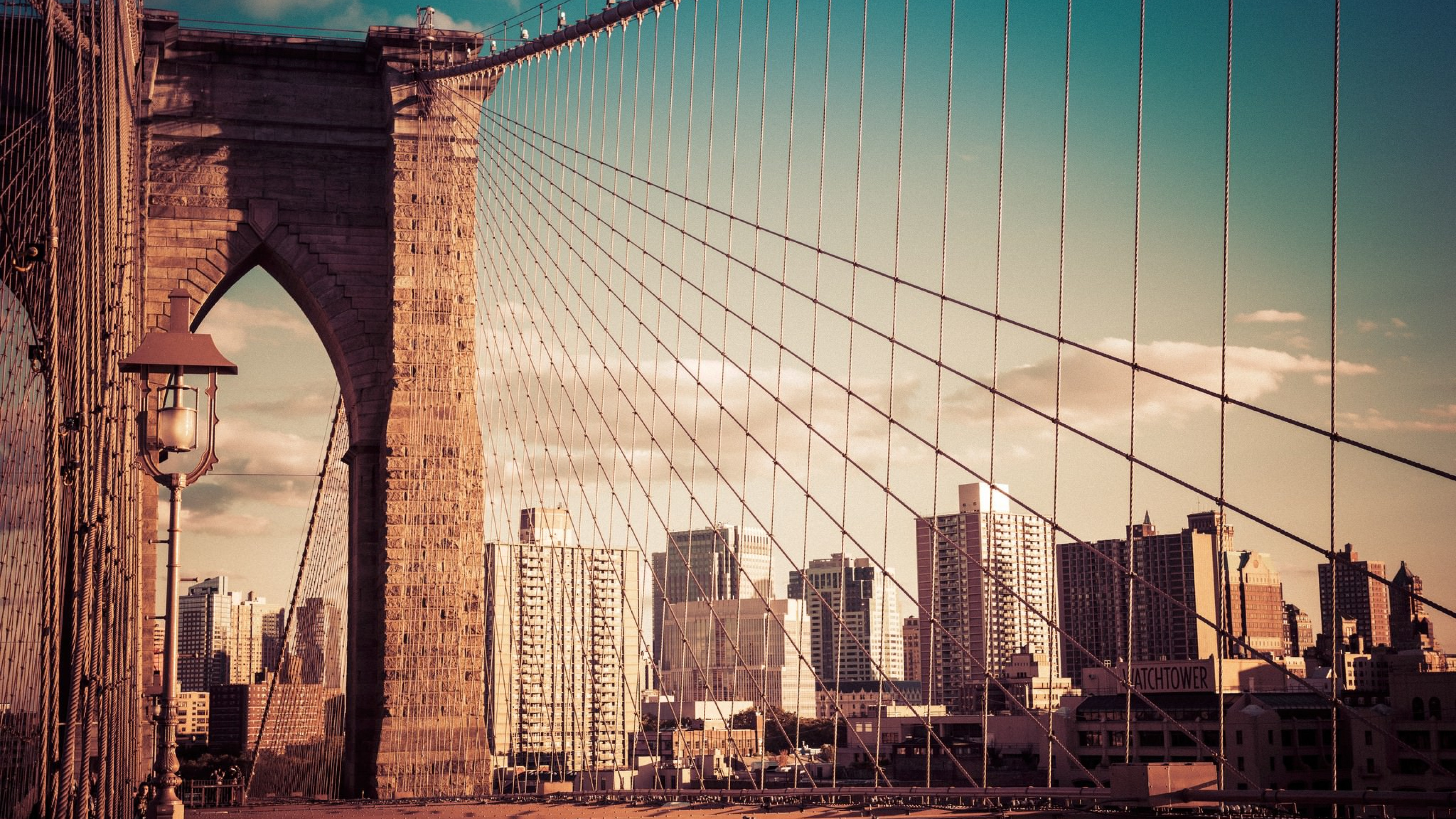 Brown Bridge Under Blue Sky During Daytime. Wallpaper in 3840x2160 Resolution