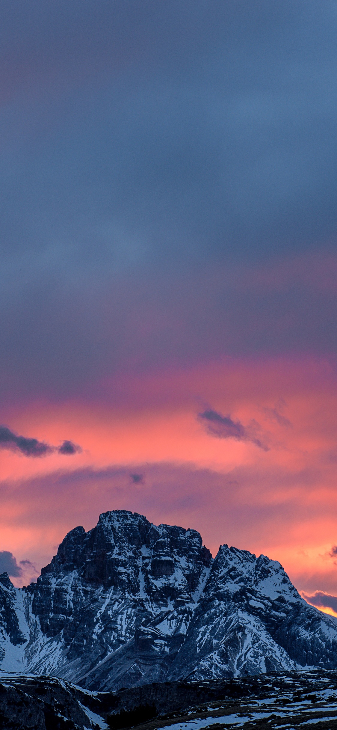 Cloud, Afterglow, Bergigen Landschaftsformen, Natur, Bergkette. Wallpaper in 1125x2436 Resolution