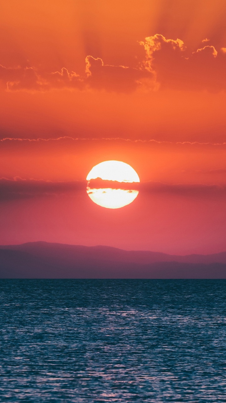 Horizon, Soundcloud, Water, Cloud, Atmosphere. Wallpaper in 720x1280 Resolution