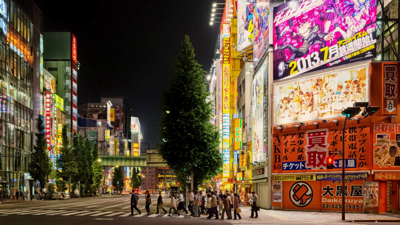 People Walking on Street During Nighttime. Wallpaper in 1280x720 Resolution