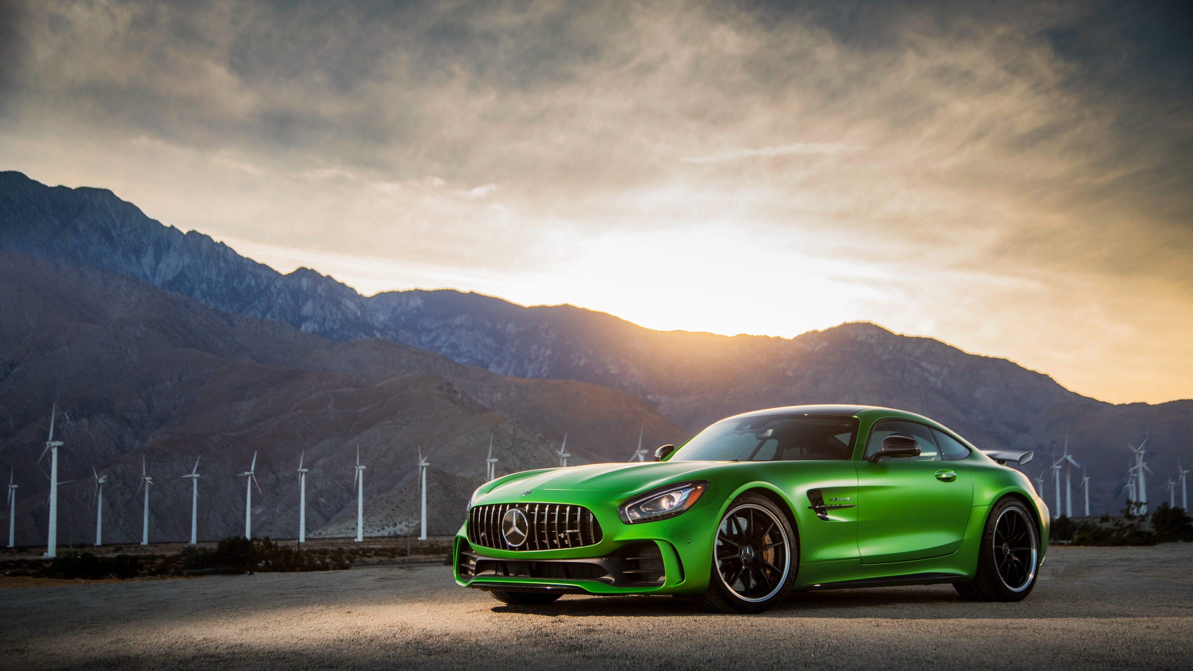 Green Porsche 911 on Road During Daytime. Wallpaper in 3840x2160 Resolution