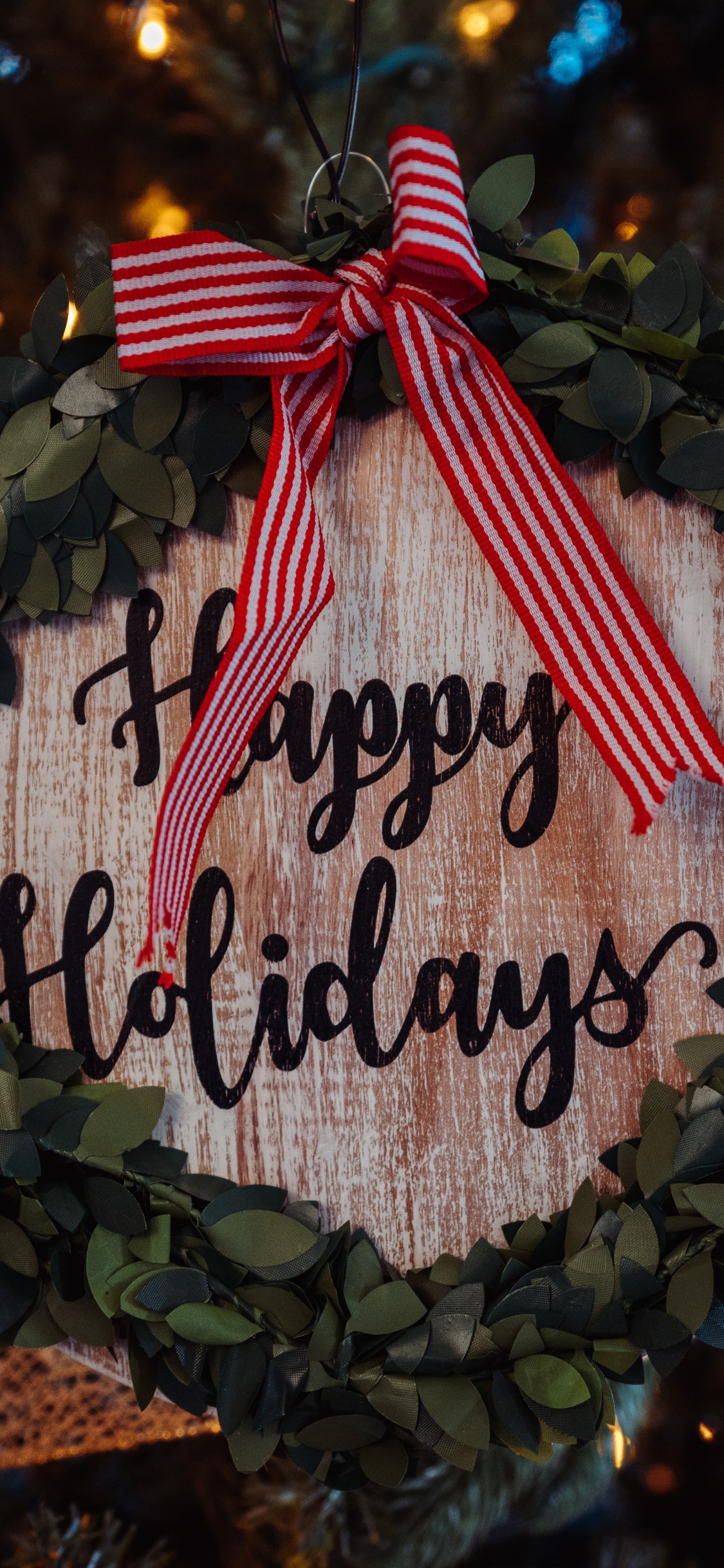 Neujahr, Weihnachten, Christmas Ornament, Weihnachtsdekoration, Weihnachtsbaum. Wallpaper in 1125x2436 Resolution