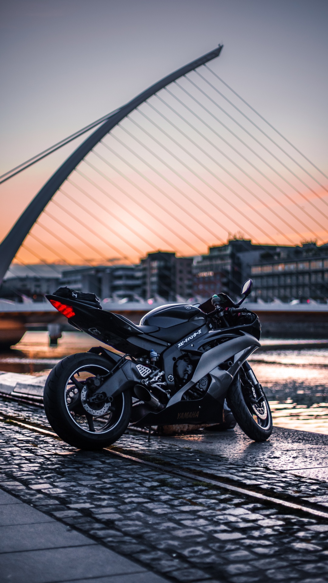 Black Sports Bike Parked on The Side of The Road. Wallpaper in 1080x1920 Resolution