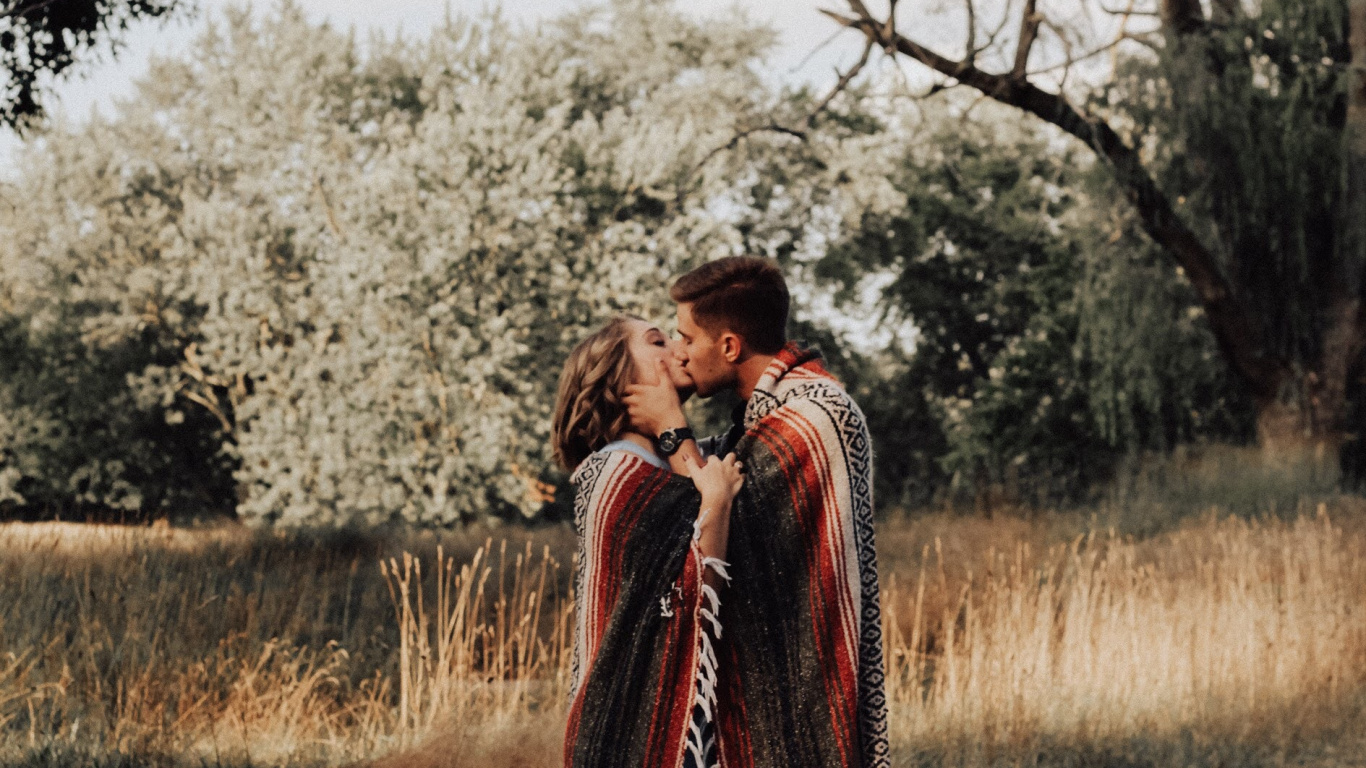 Romance, People in Nature, Tree, Outerwear, Dress. Wallpaper in 1366x768 Resolution