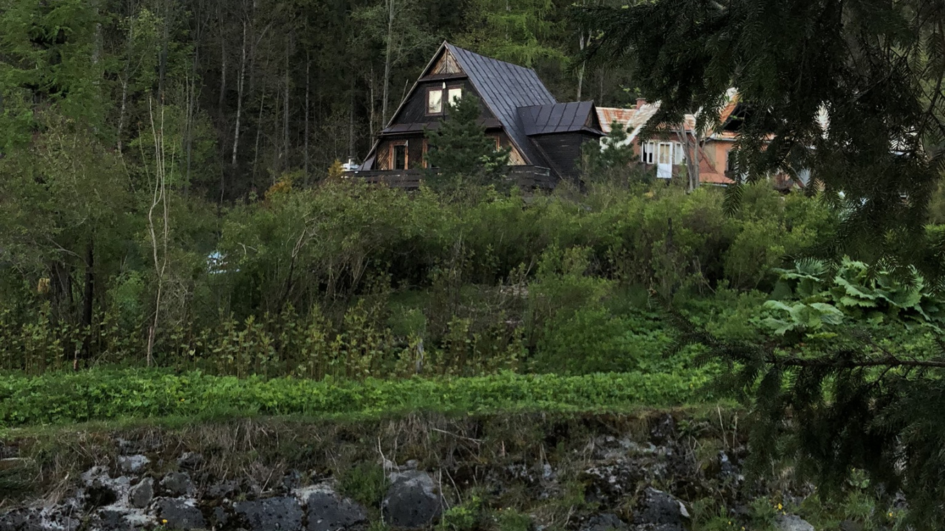Vegetation, Biome, Grundstück, Haus, Ländlichen Bereich. Wallpaper in 1366x768 Resolution