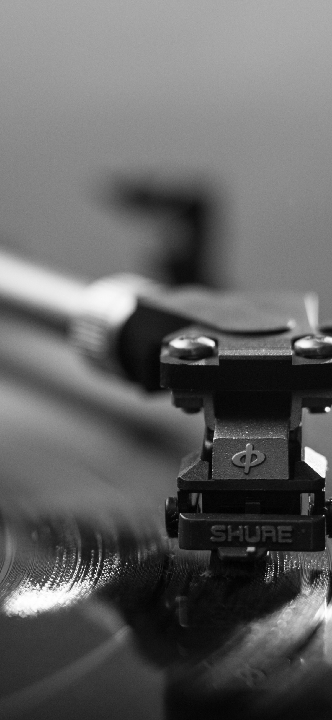 Schallplatte, Phonograph, Schwarz Und Weiß, Monochrom, Gramophone Record. Wallpaper in 1125x2436 Resolution