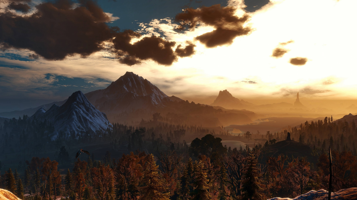 Árboles Verdes Cerca de la Montaña Bajo el Cielo Nublado Durante el Día. Wallpaper in 1366x768 Resolution