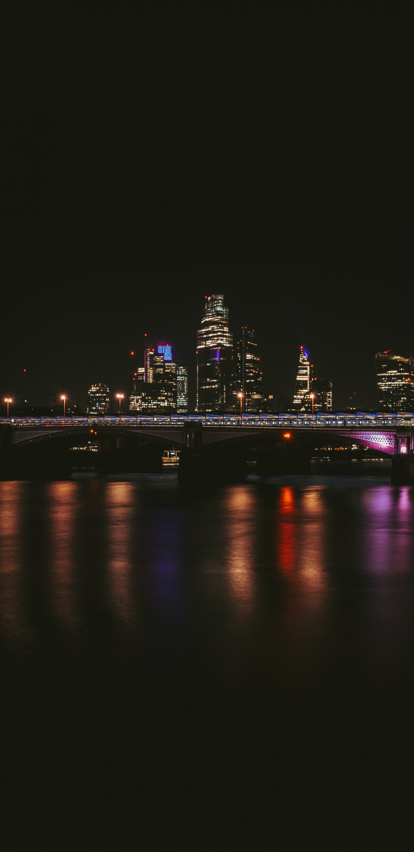 反射, 水资源, 天空, 城市景观, 光 壁纸 1440x2960 允许