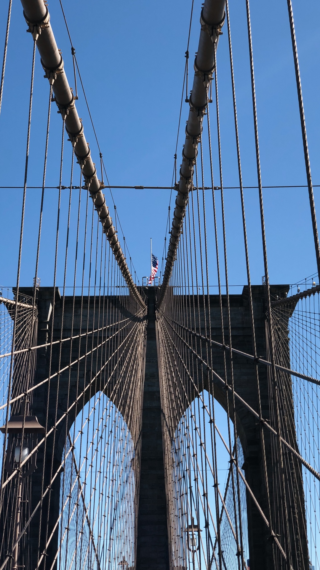 New York City, Brooklyn Bridge, Kabel-durchgehaltene Brücke, Hängebrücke, Extradosed-Brücke. Wallpaper in 1080x1920 Resolution