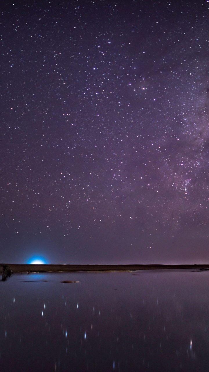 White and Black Stars in The Sky. Wallpaper in 720x1280 Resolution