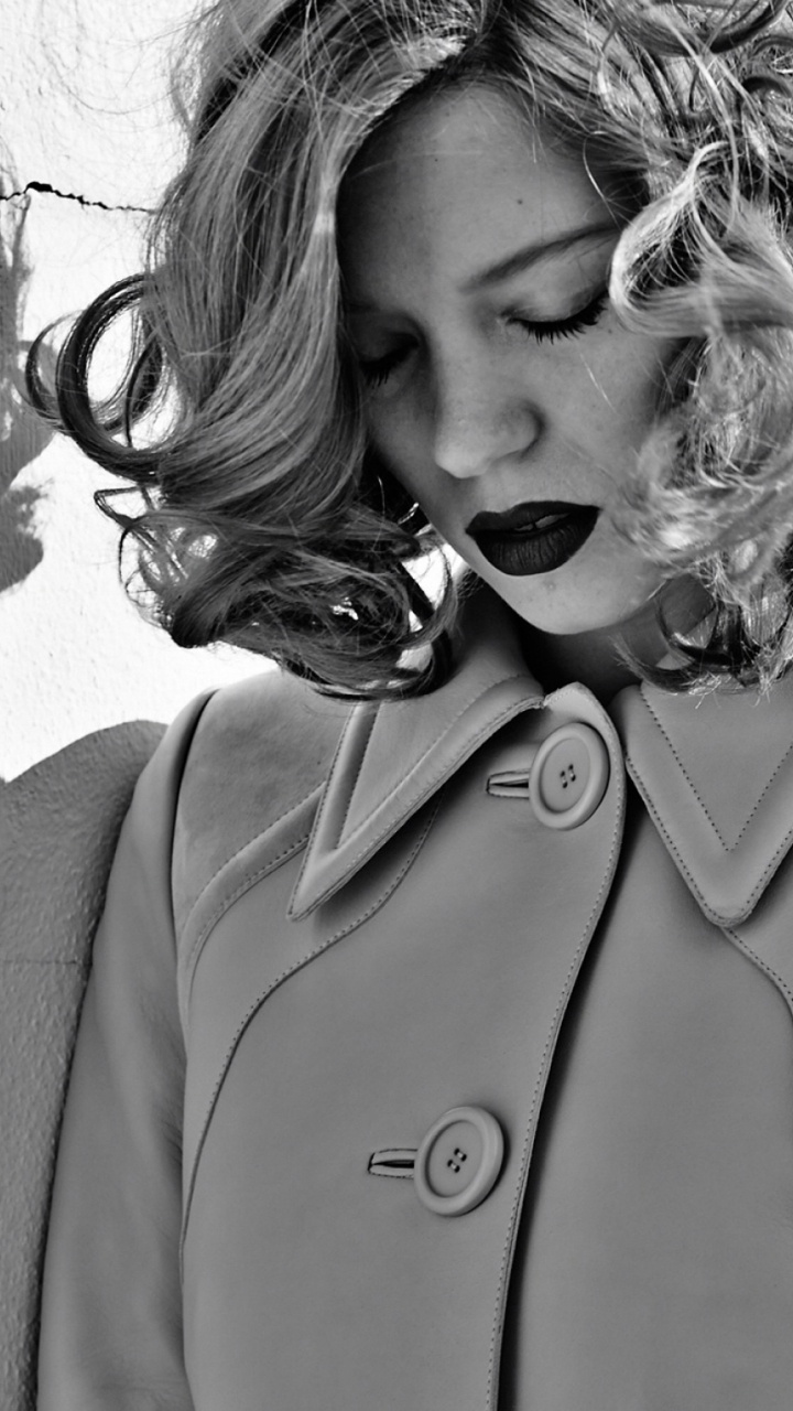 Woman in Coat With Silver Ring. Wallpaper in 720x1280 Resolution