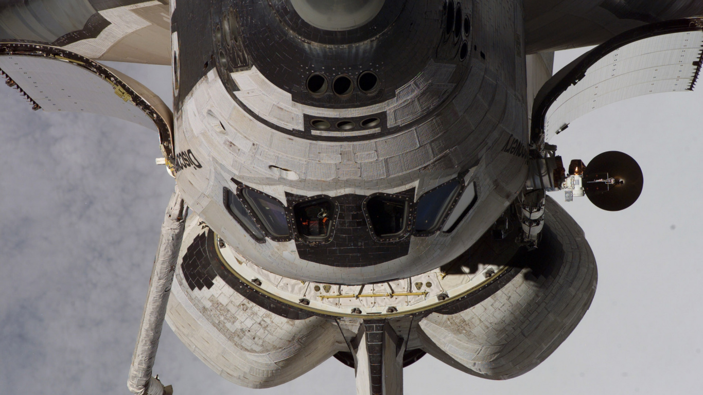 Nave Espacial en Blanco y Negro. Wallpaper in 1366x768 Resolution