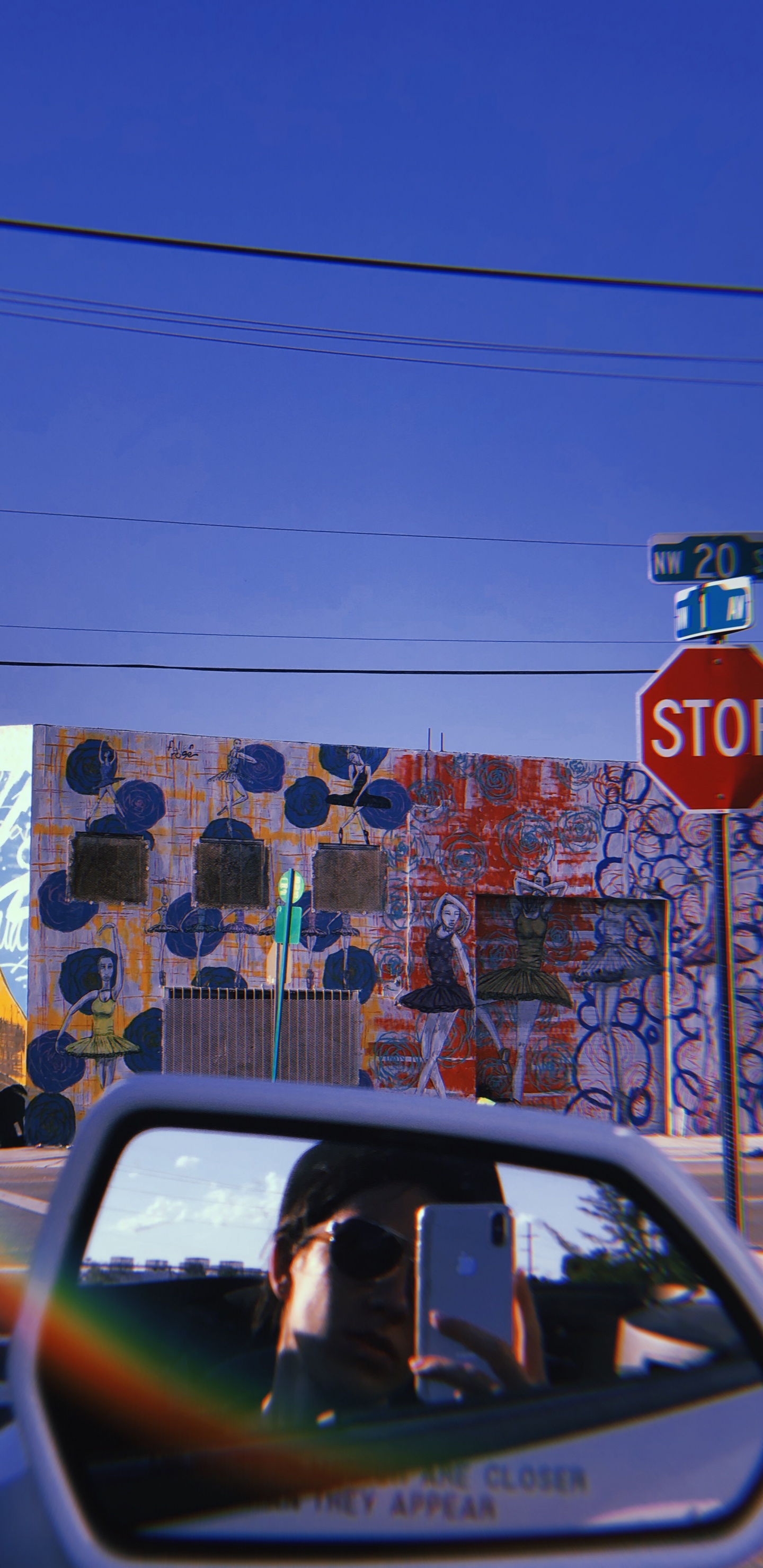 Miami, Señal de Stop, Coche, Ventana, Espejo Automotriz. Wallpaper in 1440x2960 Resolution