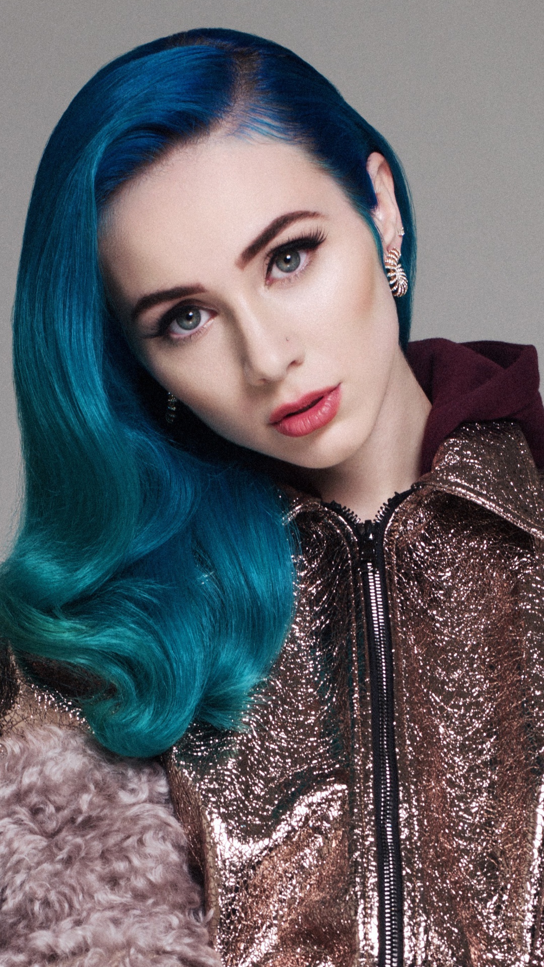 Jaira Burns, Hair, Blue, Clothing, Green. Wallpaper in 1080x1920 Resolution