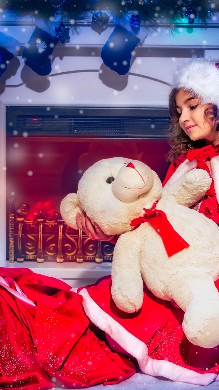 Christmas Day, Christmas, Santa Claus, Holiday, Event. Wallpaper in 720x1280 Resolution