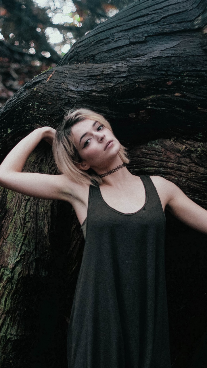 Portrait, People in Nature, Hair, Black, Tree. Wallpaper in 720x1280 Resolution