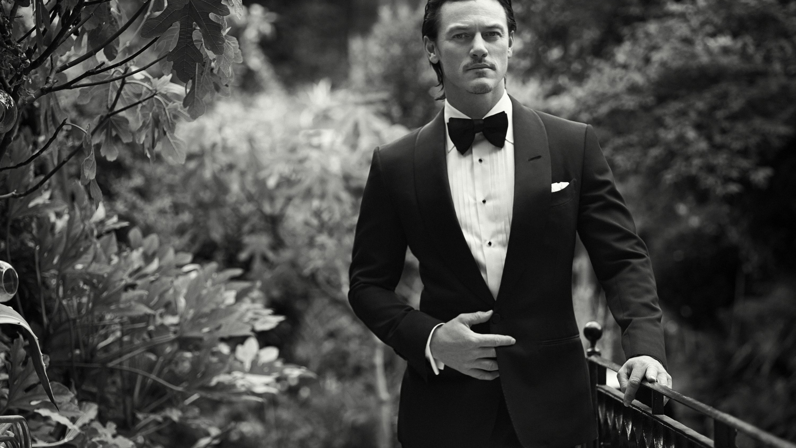 Formal Wear, Gentleman, Black, Film, Male. Wallpaper in 2560x1440 Resolution