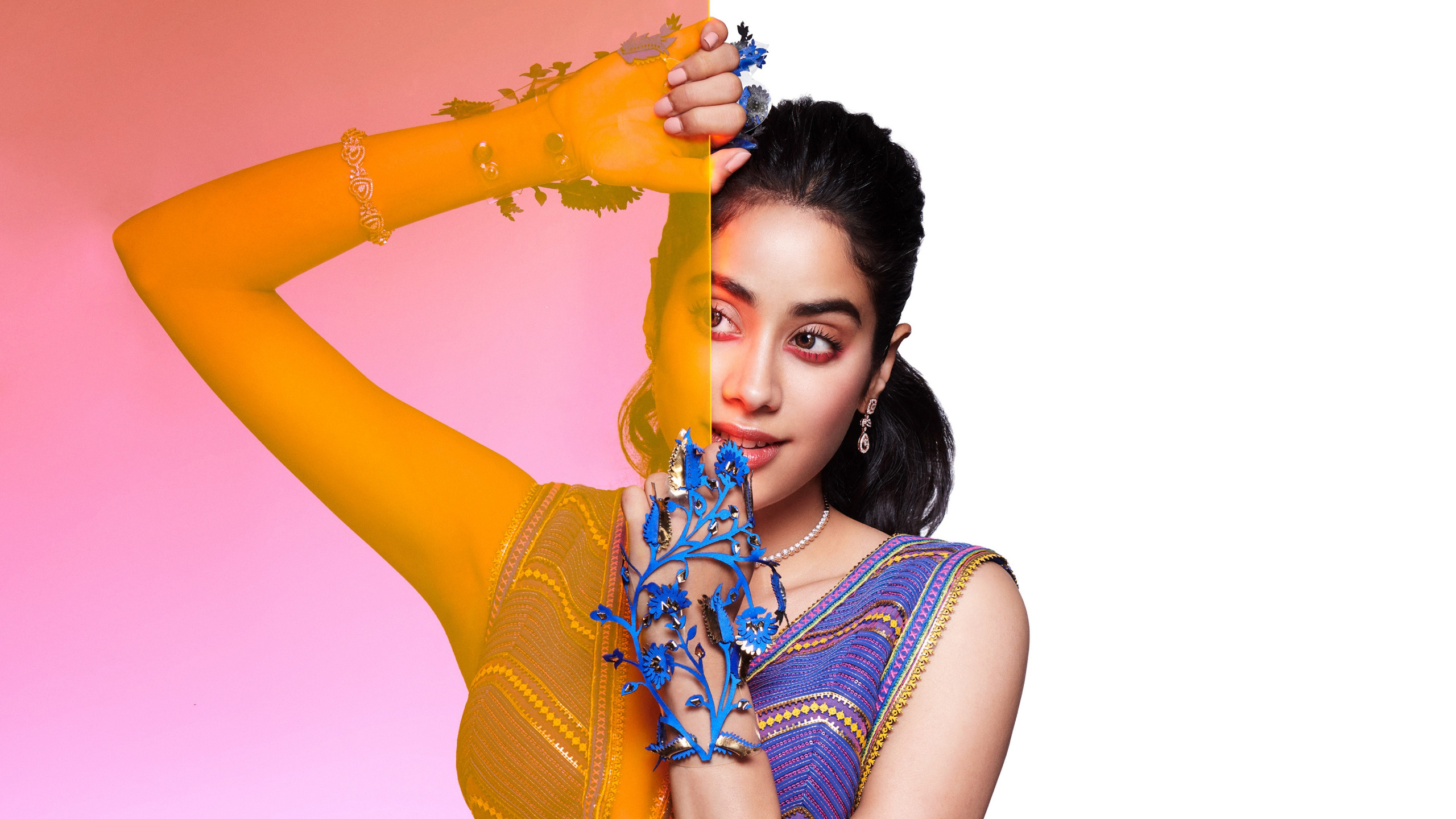 Janhvi Kapoor, Bollywood, Acteur, Jaune, Coiffure. Wallpaper in 2560x1440 Resolution