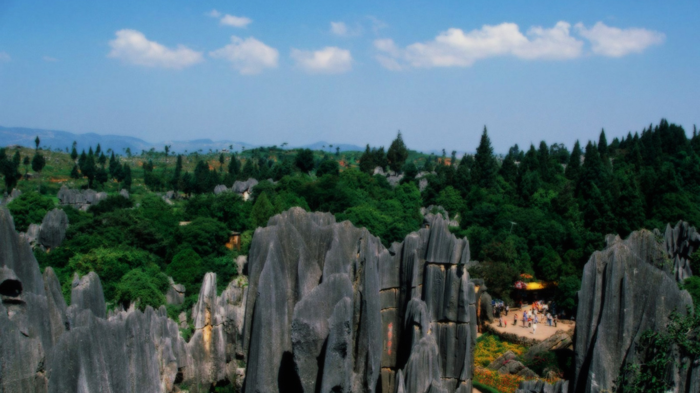 Gray Rock Formation Under Blue Sky During Daytime. Wallpaper in 1366x768 Resolution
