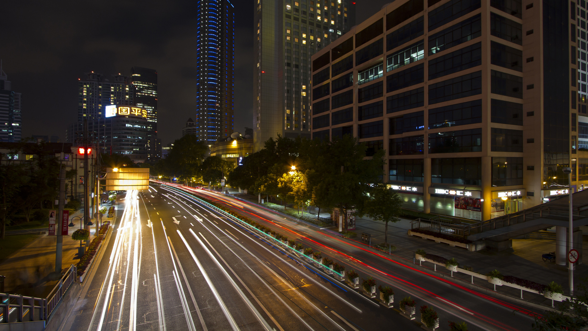 Time Lapse Photography of City Road During Night Time. Wallpaper in 1920x1080 Resolution