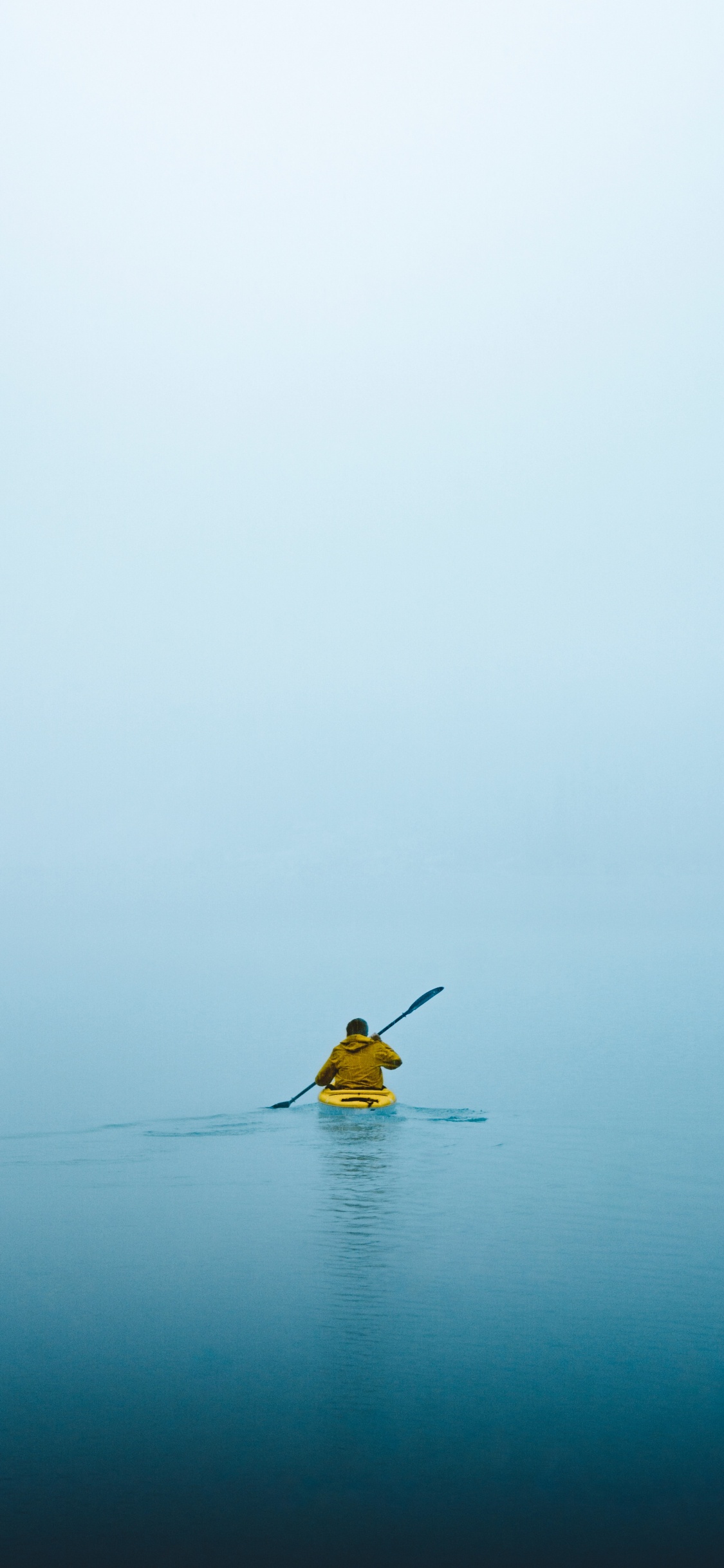 Mar, Agua, Azul, Kayaking, Amarillo. Wallpaper in 1125x2436 Resolution