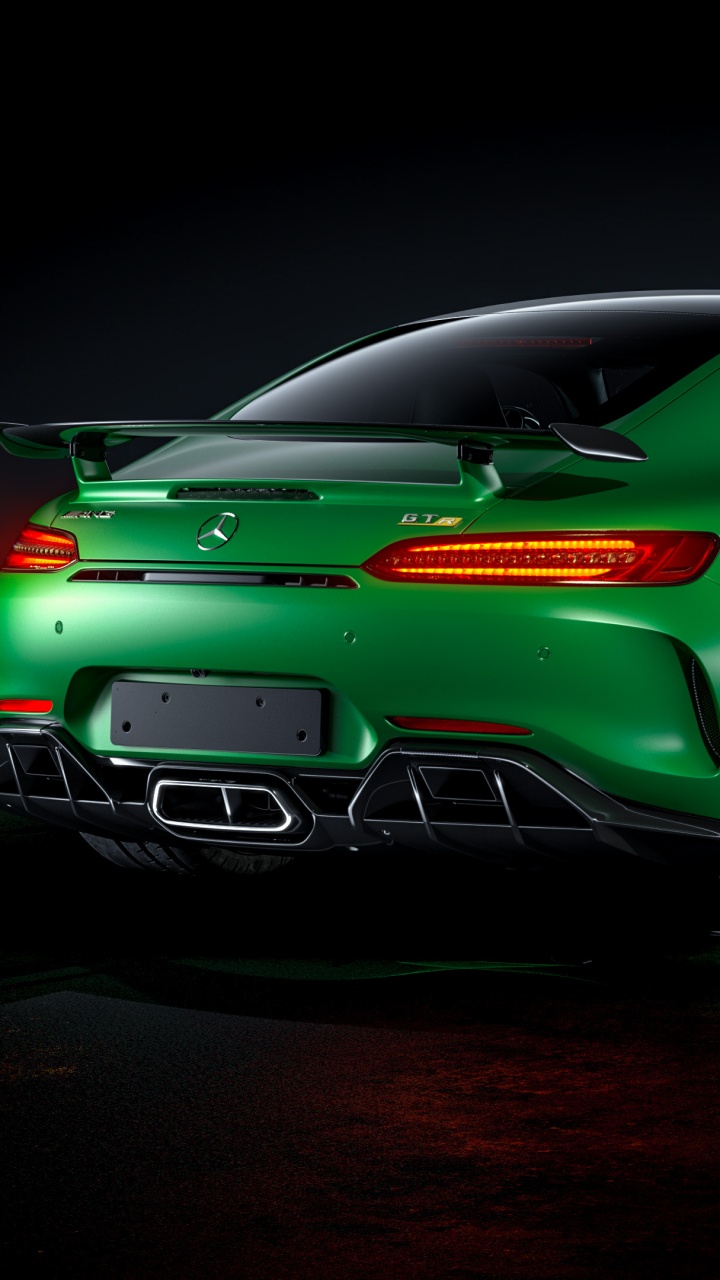 Green Porsche 911 on Black Background. Wallpaper in 720x1280 Resolution