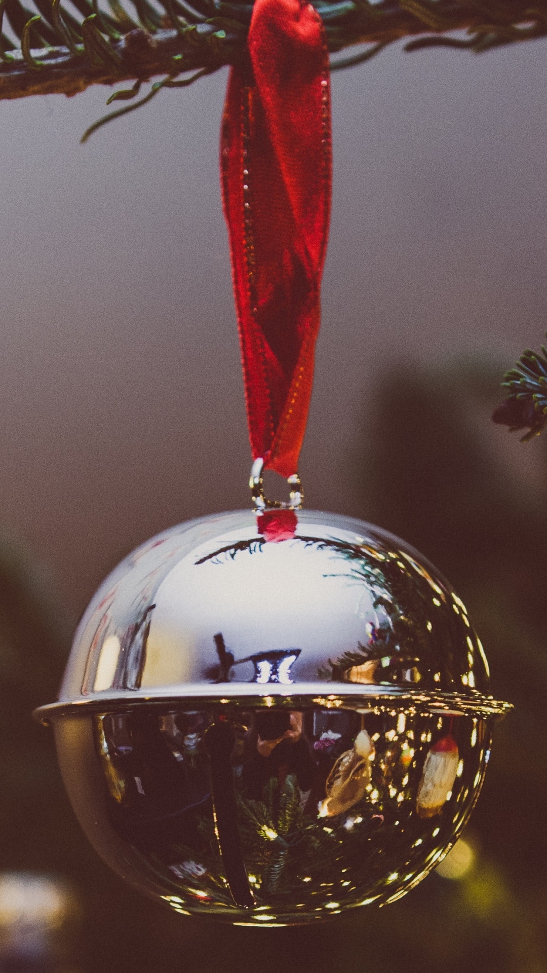 Christmas Day, Christmas Ornament, Christmas Tree, Christmas and Holiday Season, Ornament. Wallpaper in 1080x1920 Resolution