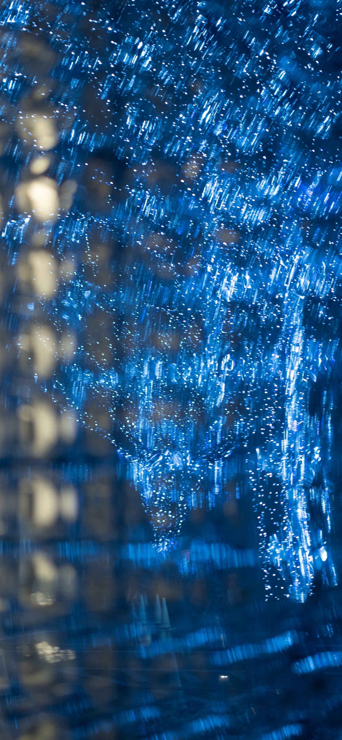 Blue, Eau, Bleu de Cobalt, Réflexion, Liquid. Wallpaper in 1125x2436 Resolution