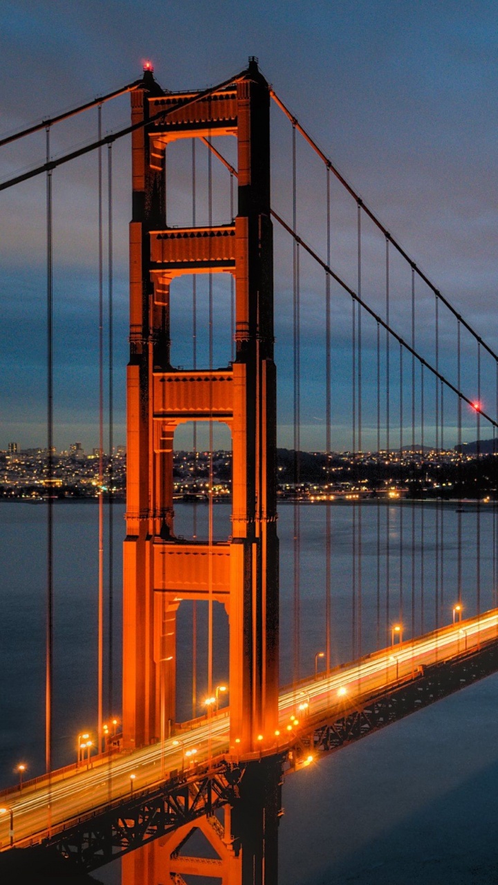 Golden Gate Bridge San Francisco Während Der Nacht. Wallpaper in 720x1280 Resolution