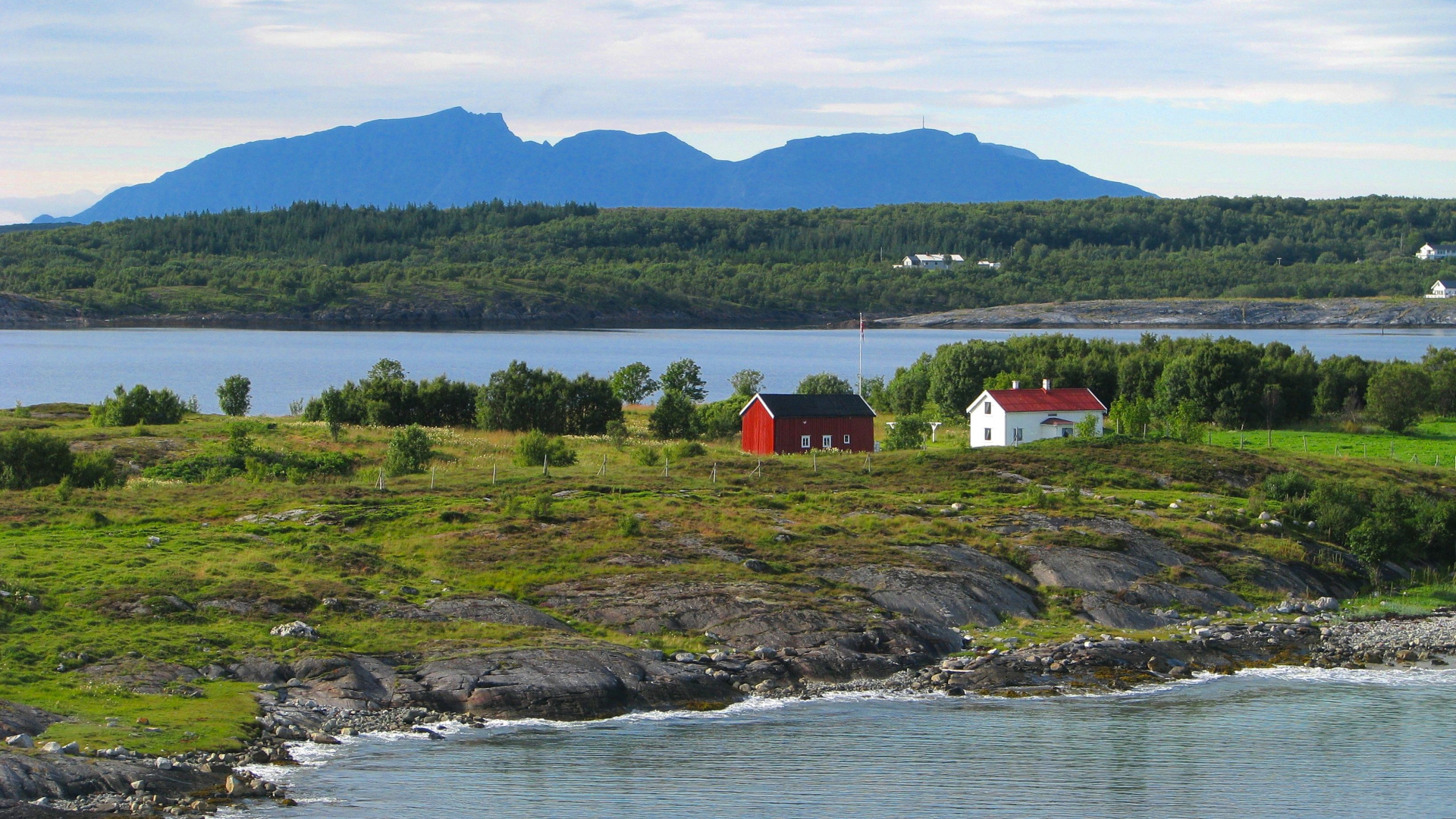 White and Red House Near Body of Water During Daytime. Wallpaper in 1920x1080 Resolution