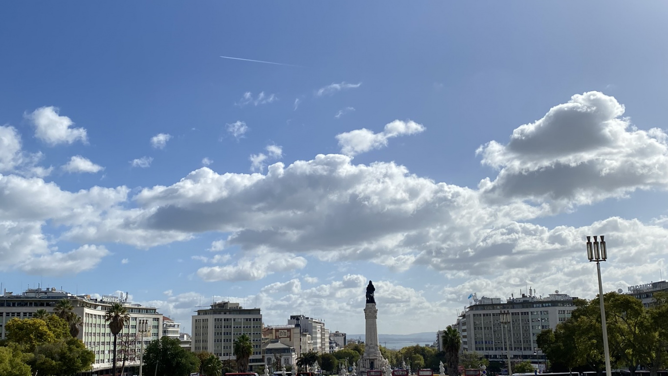 草, 土地很多, 街区, 普通的, 公共空间 壁纸 1366x768 允许