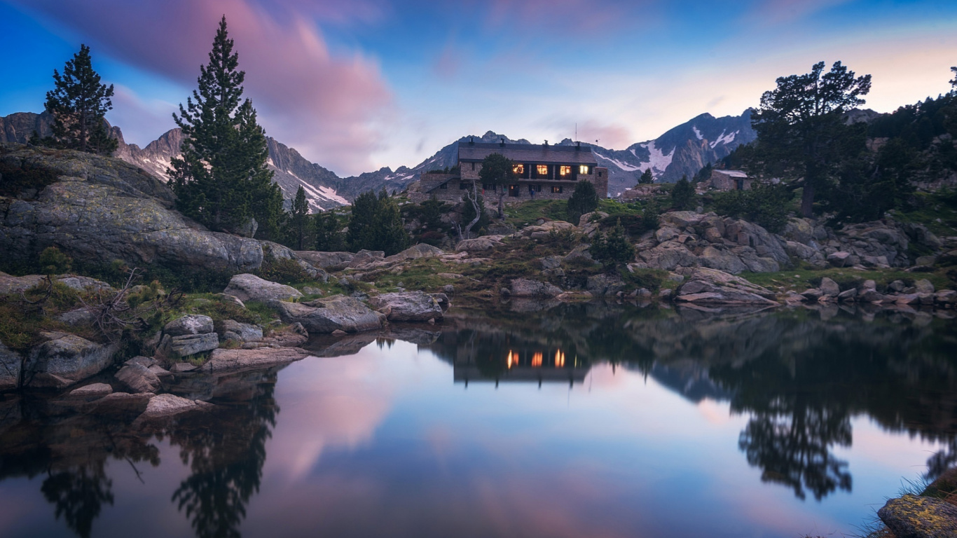 Reflection, Mountain Range, Mountain, Water, Cloud. Wallpaper in 1366x768 Resolution