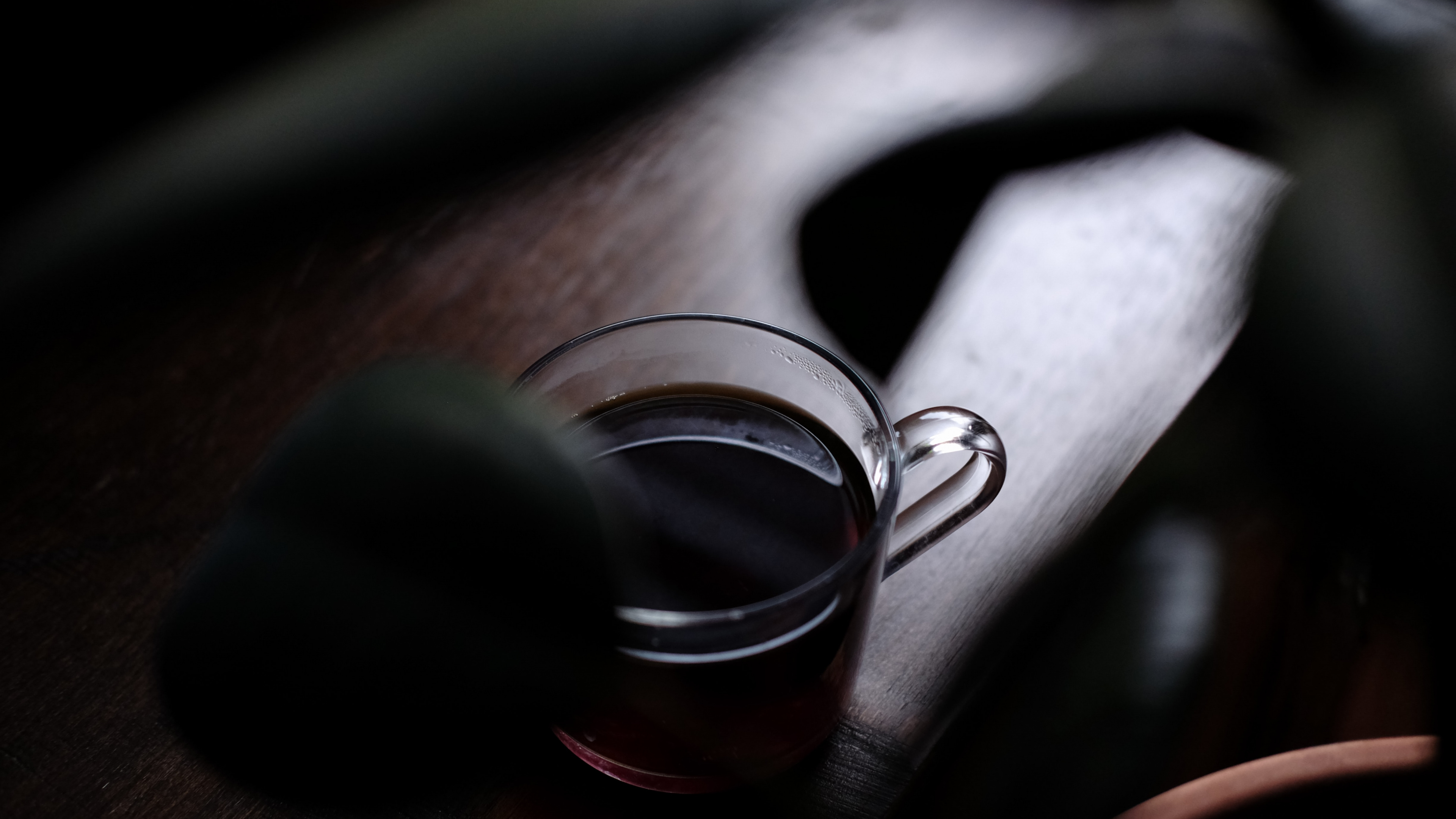 Clear Glass Mug With Brown Liquid Inside. Wallpaper in 3840x2160 Resolution