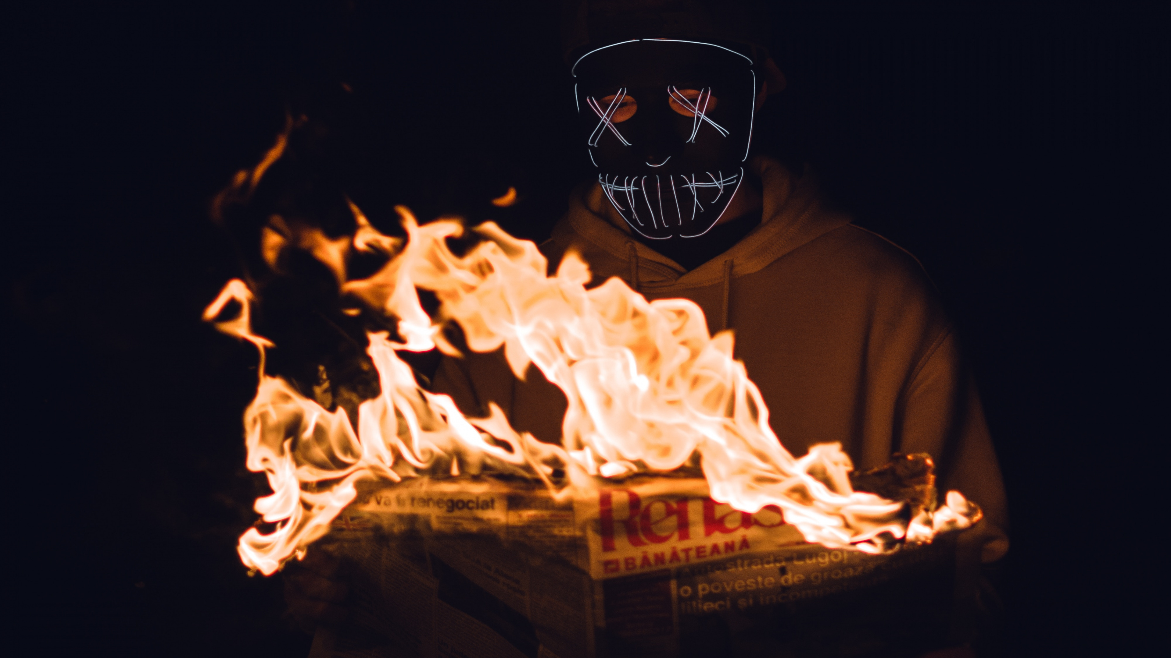 Man in Black Mask and White Shirt. Wallpaper in 3840x2160 Resolution