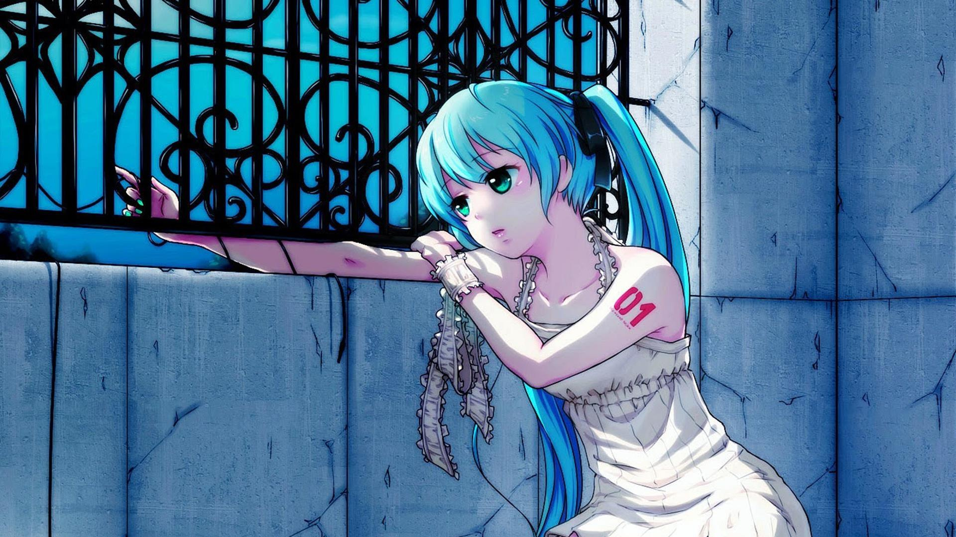 Femme en Robe Blanche Assise Sur Une Clôture en Métal Bleu. Wallpaper in 1920x1080 Resolution