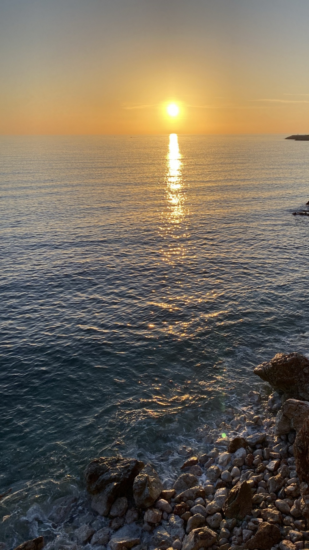 Sea, Water, Water Resources, Atmosphere, Daytime. Wallpaper in 1080x1920 Resolution