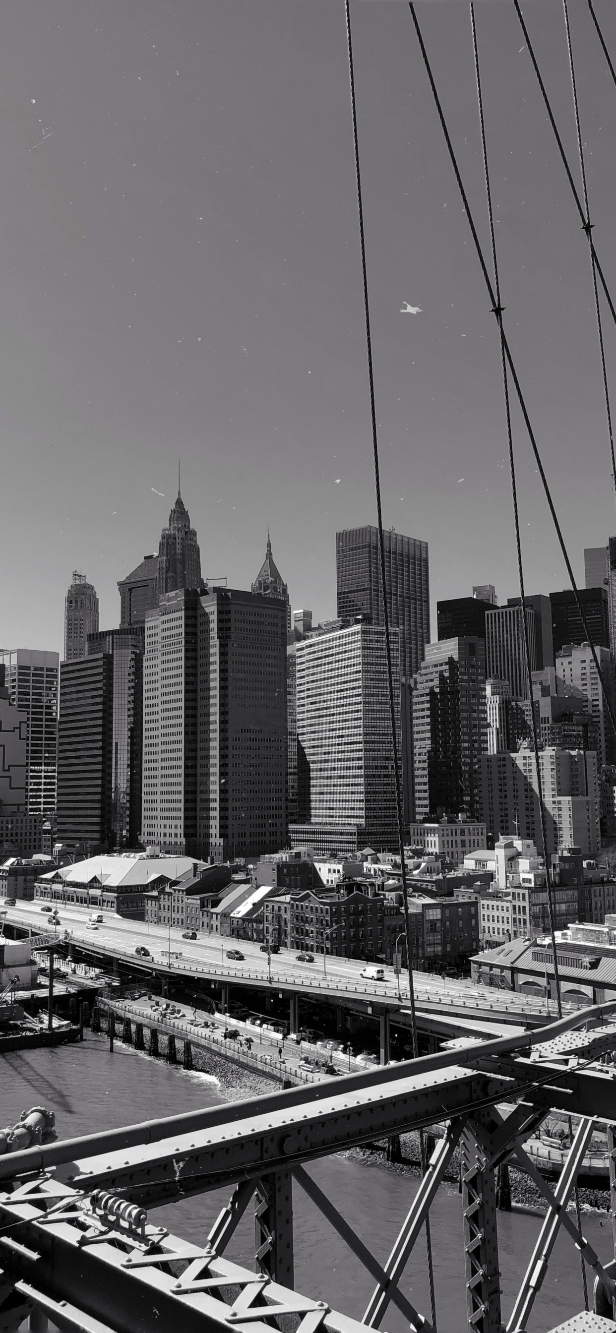 Foto en Escala de Grises de Los Edificios de la Ciudad. Wallpaper in 1242x2688 Resolution