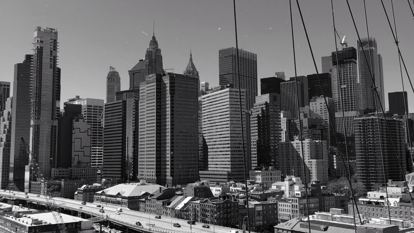 Foto en Escala de Grises de Los Edificios de la Ciudad. Wallpaper in 1366x768 Resolution