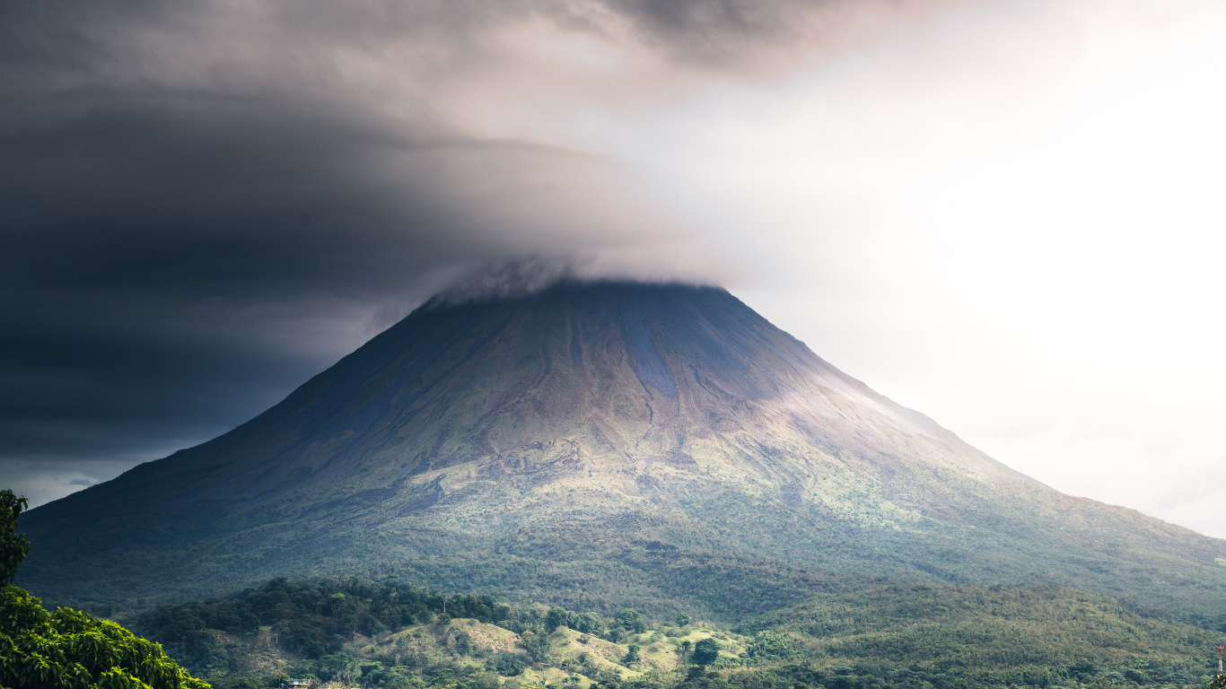 Faits Amusants Sur le Costa Rica, Volcan Arenal, Voyage, Aventure, Voyage en Solo. Wallpaper in 1366x768 Resolution
