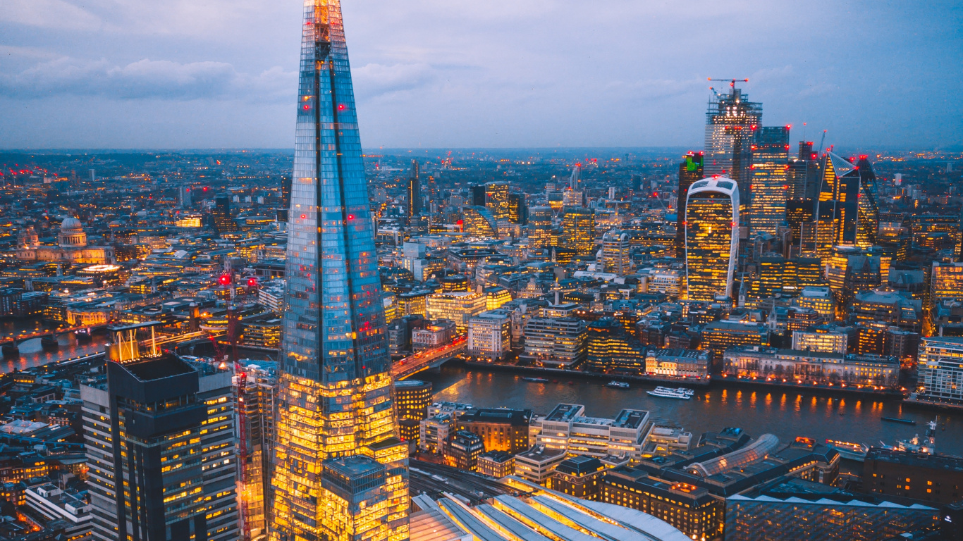City With High Rise Buildings Under Blue Sky During Daytime. Wallpaper in 1366x768 Resolution
