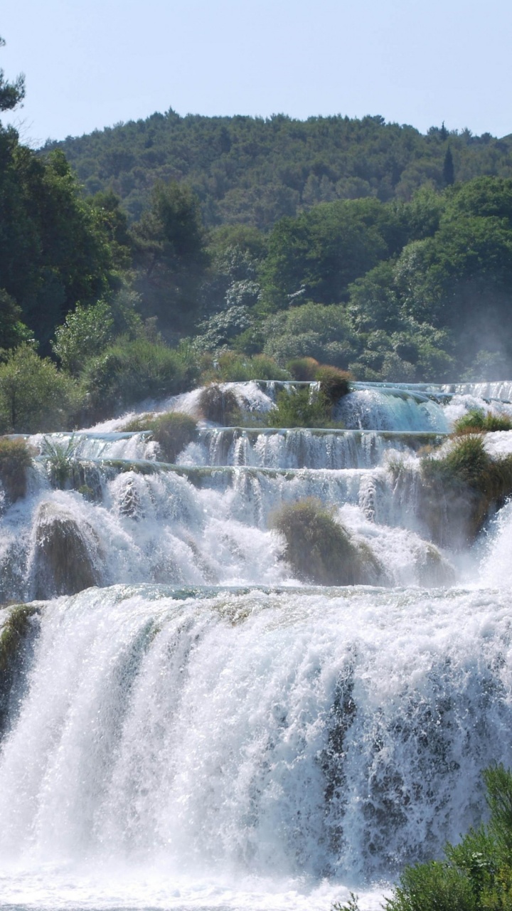 Waterfalls Near Green Trees During Daytime. Wallpaper in 720x1280 Resolution