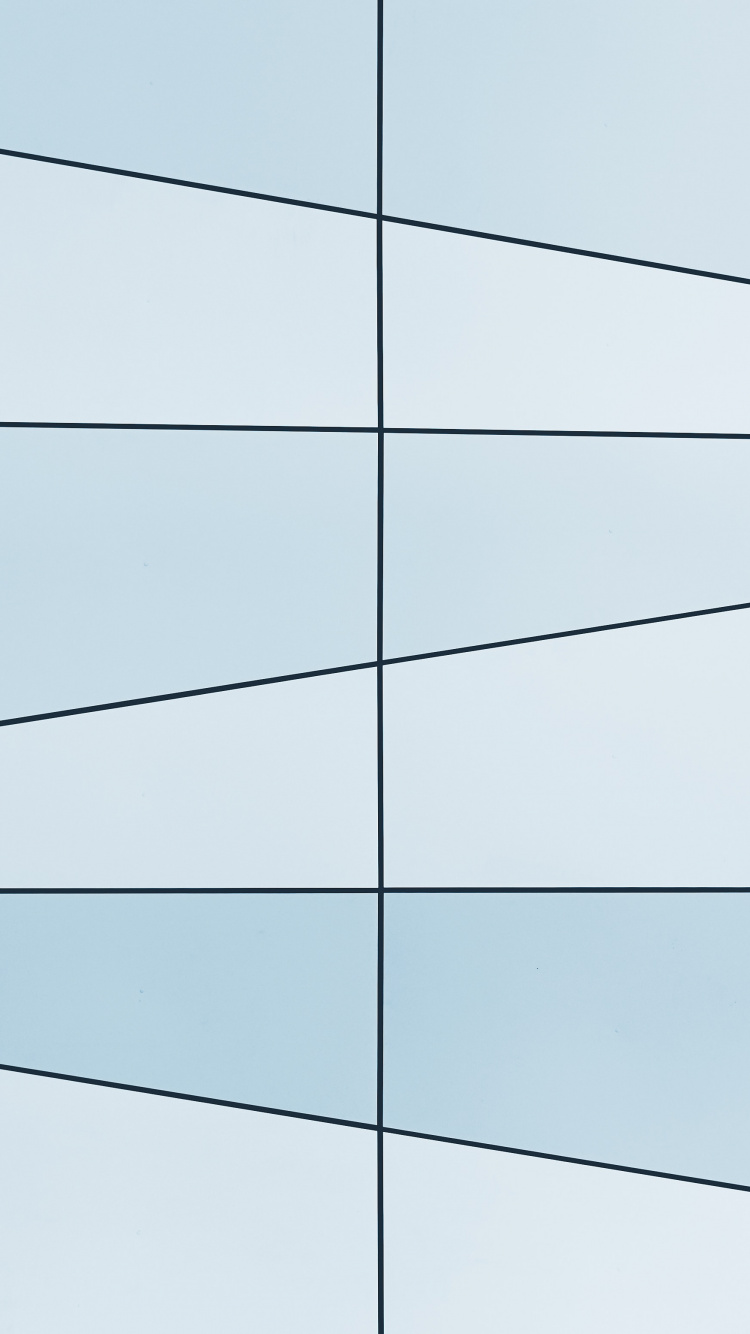 Schwarzes Stromkabel Unter Blauem Himmel Tagsüber. Wallpaper in 750x1334 Resolution