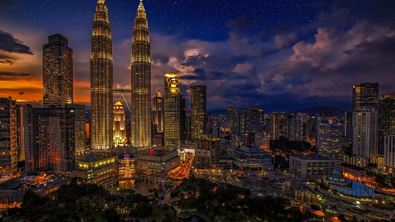 High Rise Building During Night Time. Wallpaper in 1280x720 Resolution