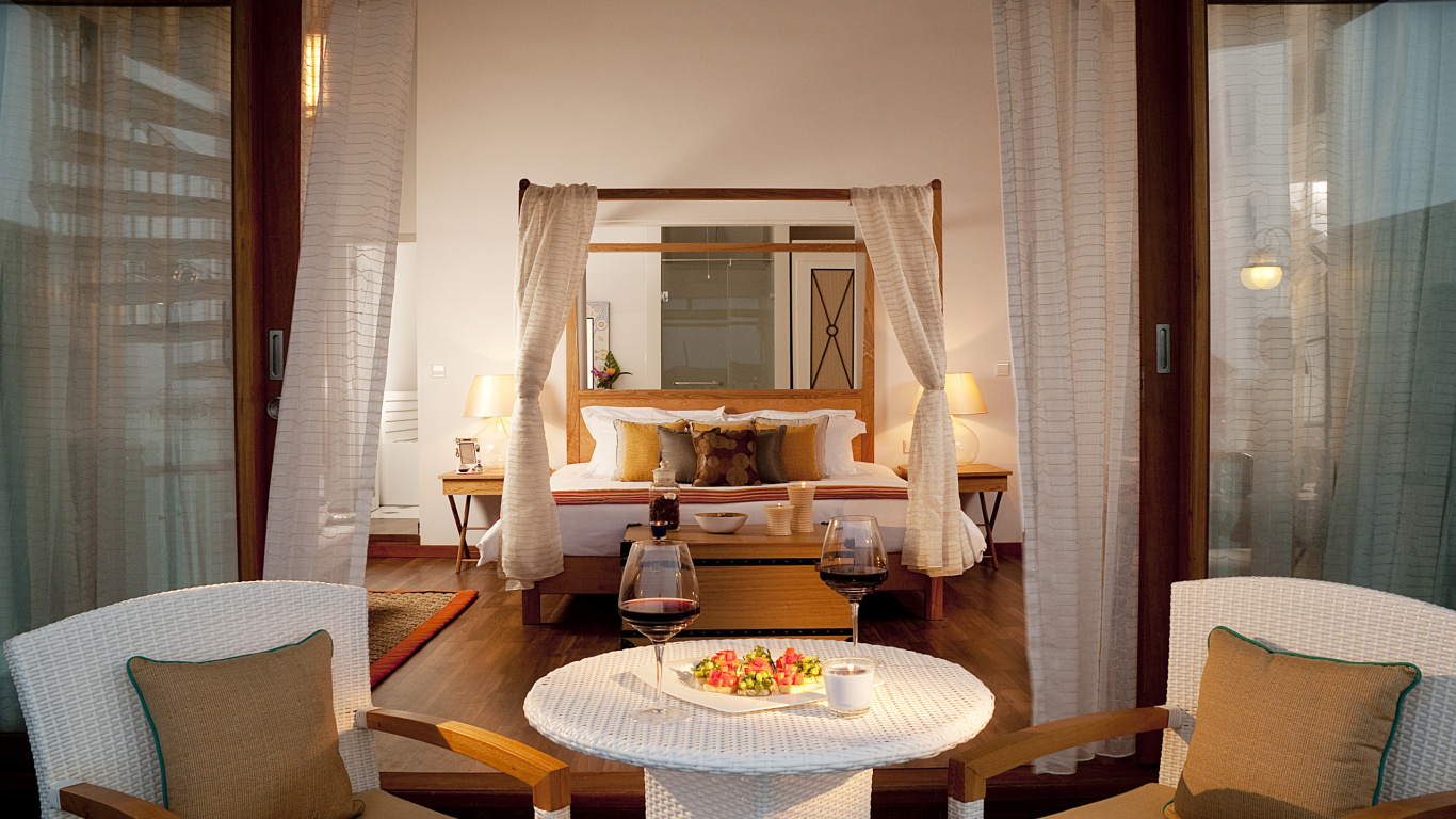 Dormitorio, Sofa, Habitación, Colchon, Cama. Wallpaper in 1366x768 Resolution