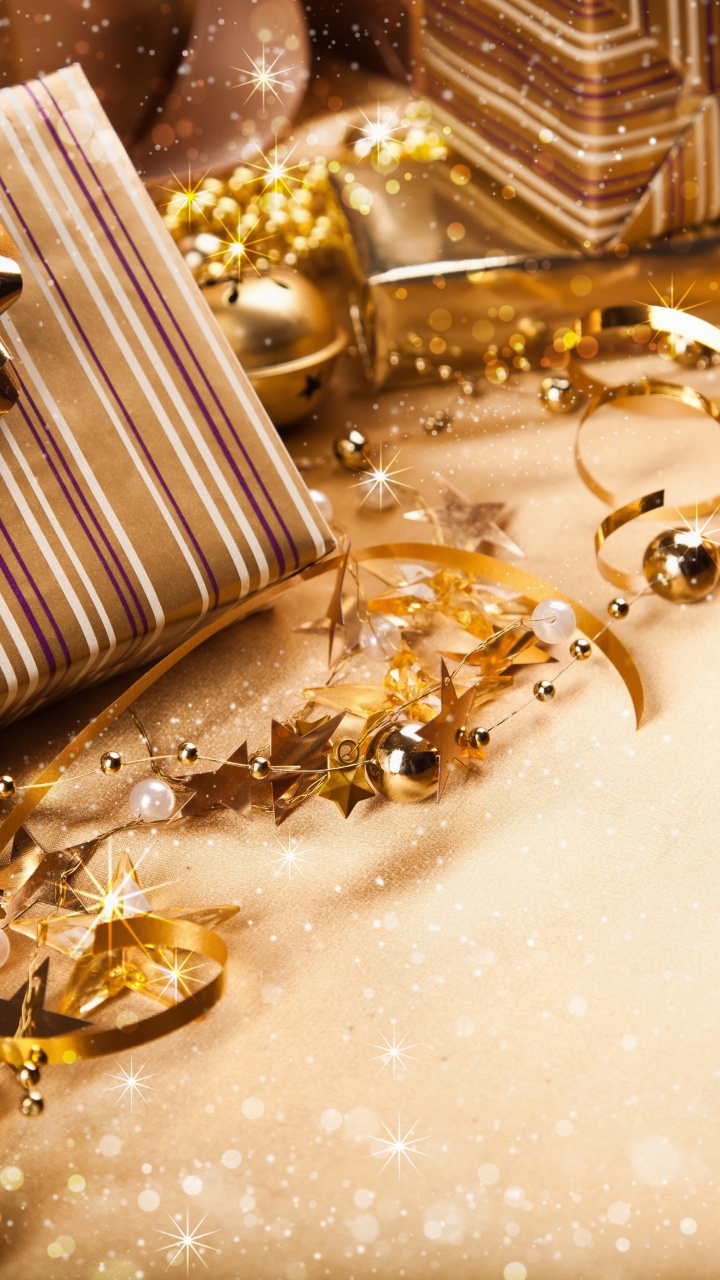 Weihnachts-und Ferienzeit, Weihnachten, Geschenk, Weihnachtsdekoration, Metall. Wallpaper in 720x1280 Resolution