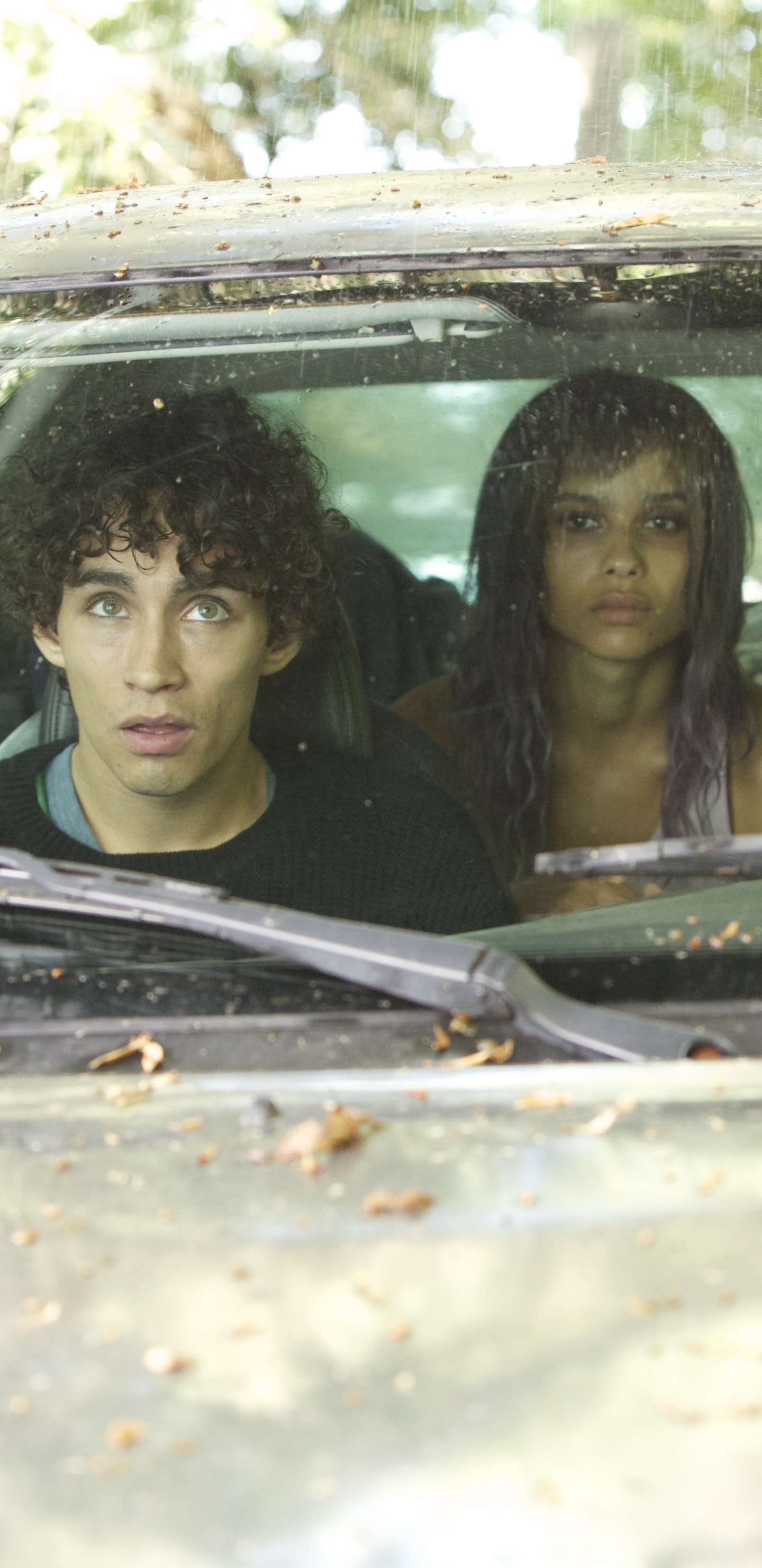 2 Frauen im Schwarzen Auto Tagsüber. Wallpaper in 1440x2960 Resolution