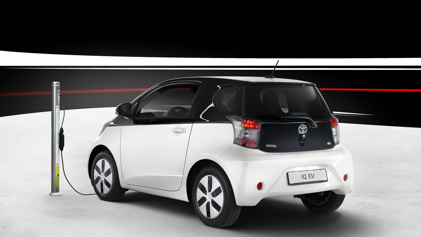 Weiß Bmw m3 Coupé. Wallpaper in 1366x768 Resolution