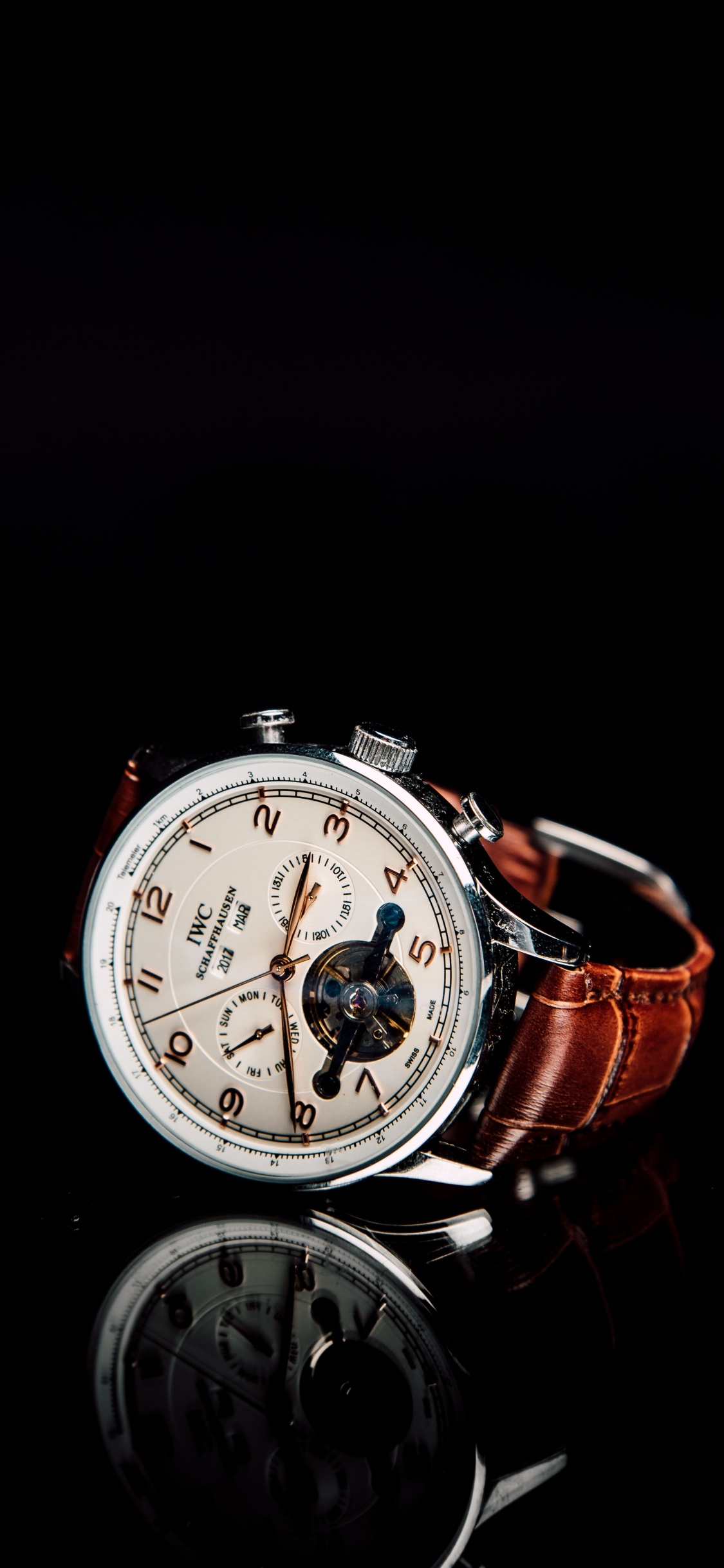 Montre Chronographe Argent et Rouge. Wallpaper in 1125x2436 Resolution